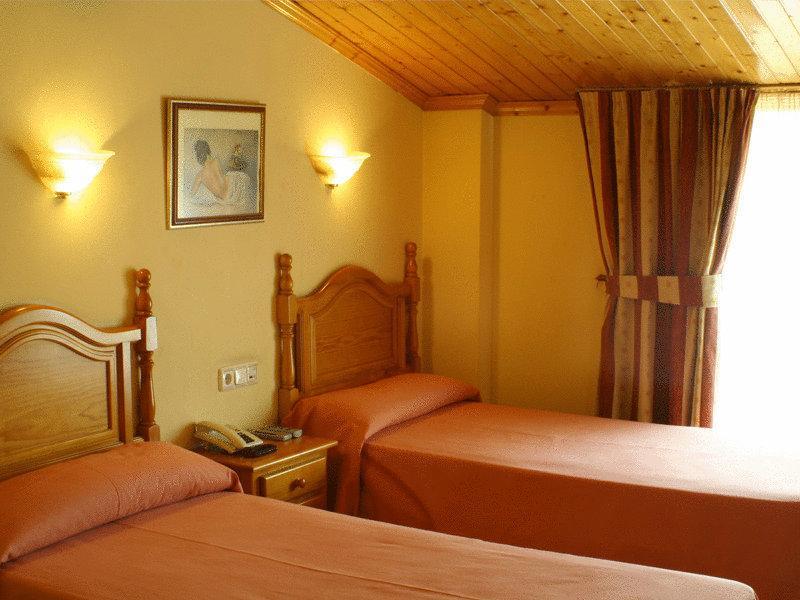 Hotel Trapemar Burjassot Room photo